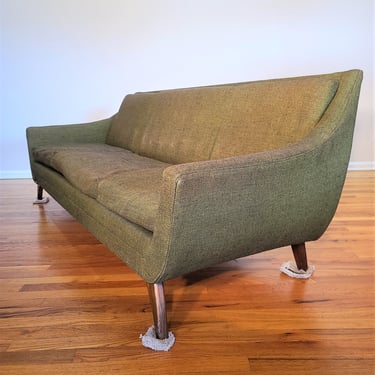 Mid Century Bassett Prestige Sofa 