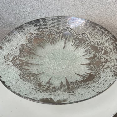 Vintage Dorothy Thorpe MCM Atomic round bubble glass tray shallow bowl starburst silver metallic 13.5” 