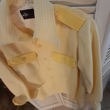 Vintage 70s Yellow Check Leisure Suit/ Epaulets / Pockets / Dagger Collar / sz S / Unisex / 30 waist 