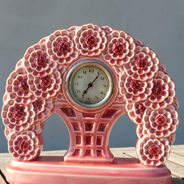 French Art Nouveau / Majolica Floral Dresser Mantel Clock / Esdeve Sarreguemines Mantel Clock / Art Nouveau / France / 1890-1919 