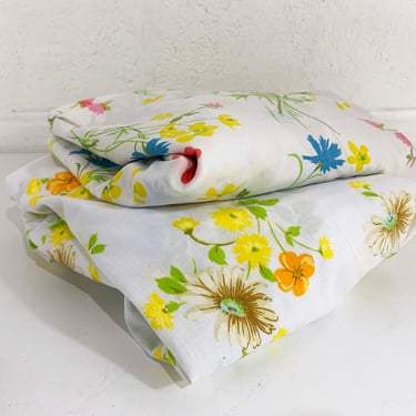 Vintage Fieldcrest Twin Fitted Sheet Set of 2 Pair Mismatched Floral Flowers Floral Bedding Cotton Fabric 1960s 