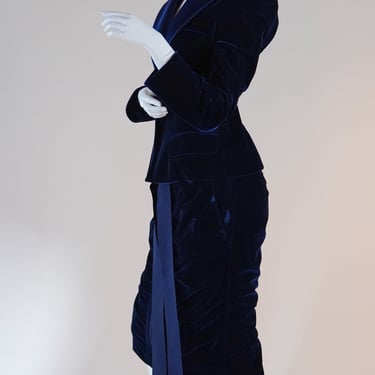 rare F/W 2002 documented Yves Saint Laurent by Tom Ford velvet suit 
