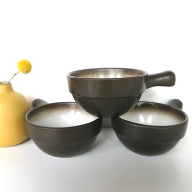 3 Vintage Heath Ceramic Handled Bowls In Beachstone, Small Rim Line Stacking Chili Bowls By Edith Heath 