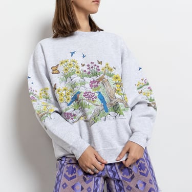 PICTURESQUE OUTDOOR SCENE Sweatshirt Print Allover Birds Flowers Meadow Adorable Crewneck / Large 