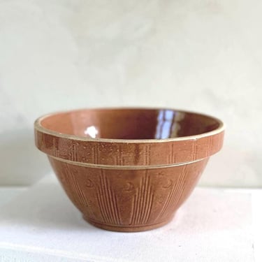 Vintage Natural Tan Brown 8 Quart Stoneware Bowl Medium Size Mixing Bowl Salad Bowl Centerpiece Vintage Pottery Ceramics Star and Moon 