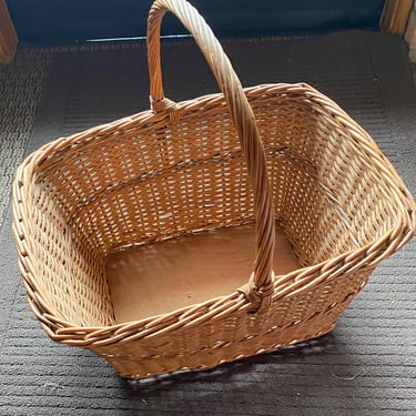 Vintage Rare Old Market Baset with Woven Wicker and Solid Wood Bottom & Handle~ French Gathering Basket~ sturdy, EVC 