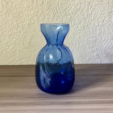 Vintage Sea of Sweden Handmade Glasbruk Cobalt Blue Glass Cinch Sack Form Bud Vase 