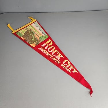 Vintage Rock City Lookout Mtn, Tenn. Souvenir Felt Pennant Flag 