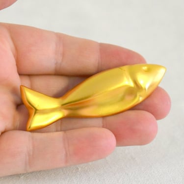 1980s Matte Gold Fish Brooch 