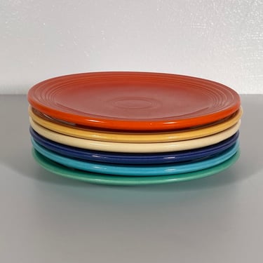 Fiestaware Bread + Butter Plate Set - The 6 Original Colors 