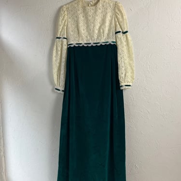 70s Green Velvet and White Lace Long Sleeve Formal Long Prom Dress / Small 