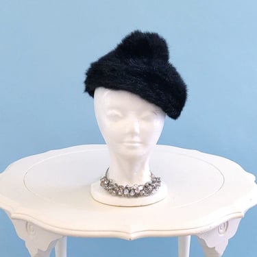 Vintage 1960s Black Fur Mod Hat, Vintage 60s Stylish Winter Pom Pom Hat 