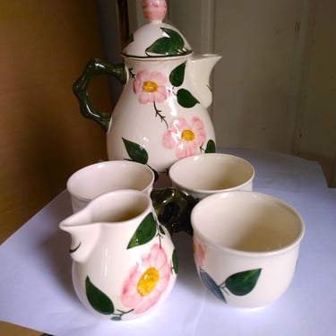 WILD ROSE Teapot, Creamer, Cups, Vintage Villeroy and Boch Tea Set, Home Decor 