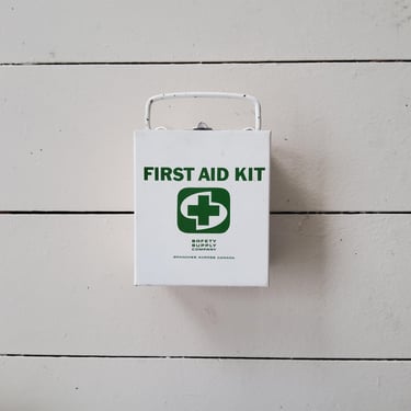 Small Wall Mount First Aid Supply Kit 