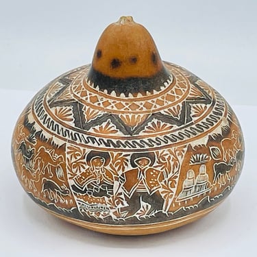 Folk Art Lidded Bowl Hand Carved Hollow Gourd Peruvian Storyteller Box 