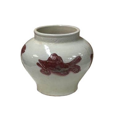 Oriental Off White Base Brick Red Fishes Ceramic Art Vase Jar ws4650E 
