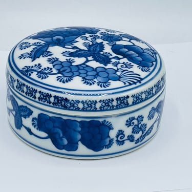 Vintage Blue And White Round Ceramic Box, Trinket Box, Keepsake Box Vintage- Asian 