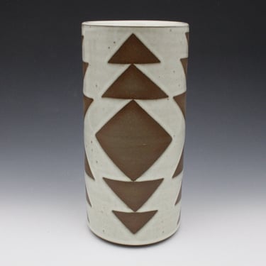 Vase - White and Brown Triangles Pattern 