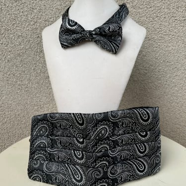 Vintage evening wear cummerbund bow tie set paisley black gray silver metallic fabric 