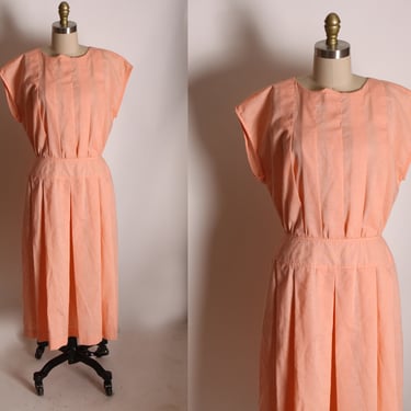 Late 1970s Early 1980s Peach Pink Pleated Wiggle Dress by Rhodes Collection Inc. -L 