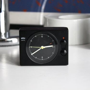 Braun AG Clock Model 4833 Designed by Dietrich Lubs | Palm