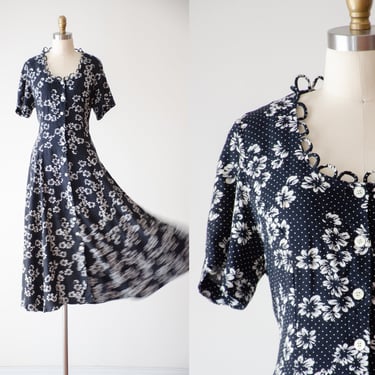 cute cottagecore dress | 90s vintage Ellen Ashley black white daisy floral flutter sleeve romantic tie back corset midi dress 