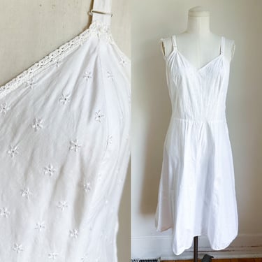 Vintage 1940s White Cotton Eyelet Slip / Slip Dress // M 