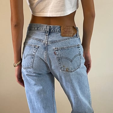 29 Levis 501 vintage faded jeans / vintage light wash soft faded worn in high waisted button fly boyfriend Levis 501 jeans USA | 28 29 
