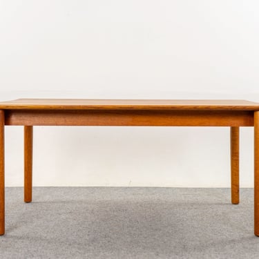 Oak Mid-Century Modern Coffee Table - (D1224) 