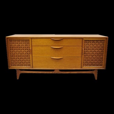 Vintage Mid Century Modern Lane Perception Nine Drawer Dresser Credenza 