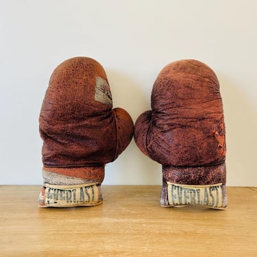 Vintage 1950s Everlast Boxing Gloves No Laces - As Is Condition 