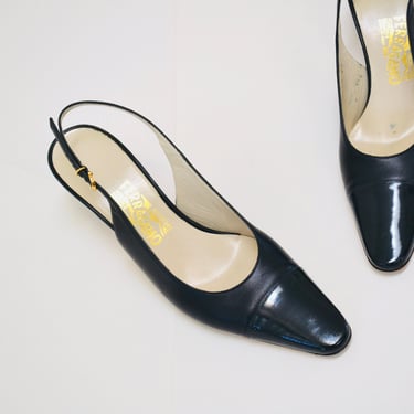 90s Vintage Salvator Ferragamo High Heel Shoes Sling Back Pumps Navy Blue 10AA 9 9 1/2 Made in Italy Navy Blue High Heels pointed square toe 