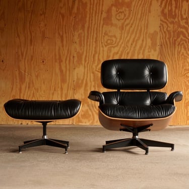 Eames Lounge Oiled Palisander + Black  Leather by Herman Miller 