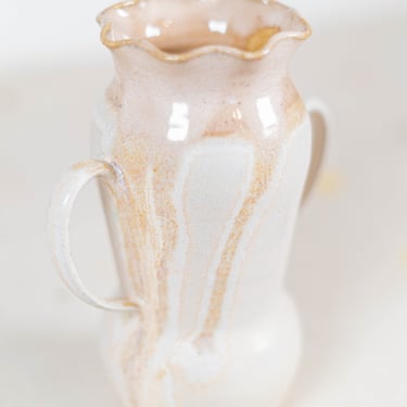 Variegated Ruffle Vase