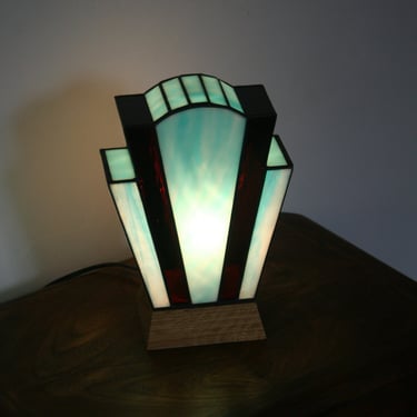 Art Deco Tiffany Stained Glass Lamp 