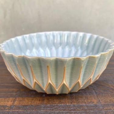 Porcelain Ceramic "Dahlia" Bowl  -  Celedon 