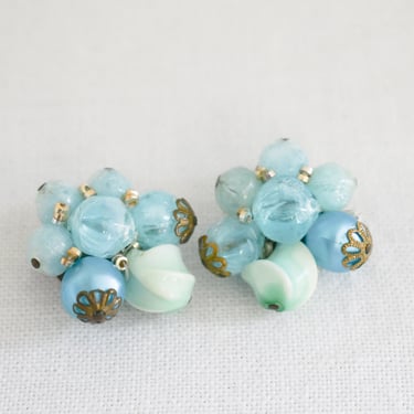 1950s/60s Aqua Bead Cluster Clip Earrings 