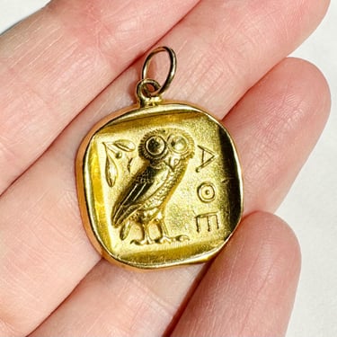 Vintage 18K 750 Yellow Gold Greek Athenian Owl Coin Pendant Medallion 24mm 7.1g 