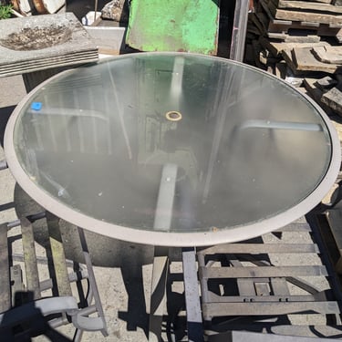 Round Glass Top Patio Table