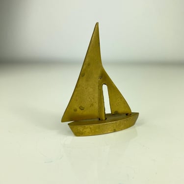 Vintage Brass Sailboat Nautical Decor, Baby Brass Boat, Tiny Brass Ship, Desk Decor, Sailboat Figurine, Sailboat Shelf Decor, Paper Weight 