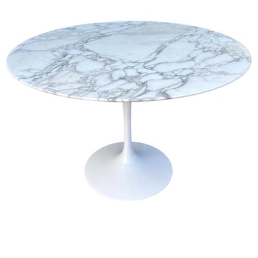 Mid Century Saarinen Dining Table in Marble Top by Knoll Studio