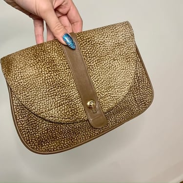 Vintage 70&#39;s Tan and Brown Leather Clutch by VintageRosemond