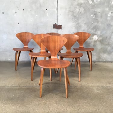 Set of Six Walnut Bentwood Chairs by Cherner Chair Co.