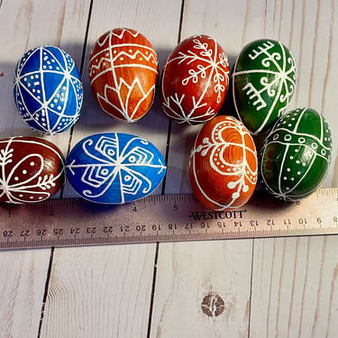 8 Vintage NOS Ukrainian Hand Painted Wooden Easter Eggs Hand Painted in Ukraine  Traditional Ukrainian Easter Pysanky Easter Eggs 