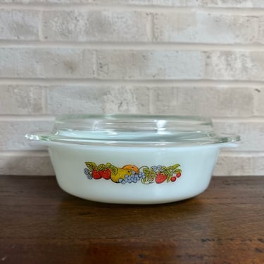 Vintage Anchor Hocking 433 Casserole Dish - Nature's Bounty Fruit Pattern with Clear Lid 
