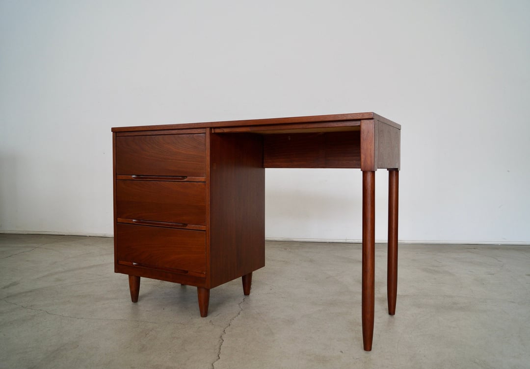 Midcentury Modern Desk Professionally Refinished Cyclic Furniture
