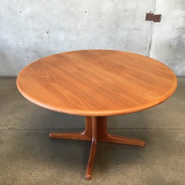 Vintage Round Teak Dining Table By D-Scan With Leaf