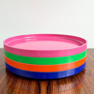 4 Heller Mutlicolor Stacking Dinner Plates Designedy by Massimo Vignelli 