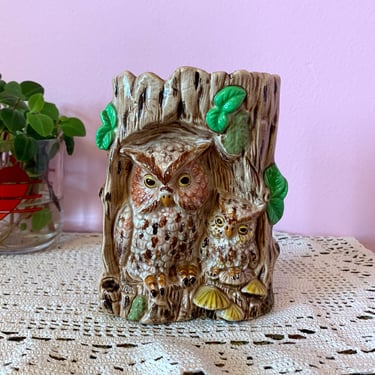 70s Vintage Retro Owl on Tree Stump Decor 