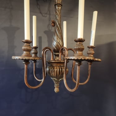 Vintage style Contemporary Chandelier 19" x 25"